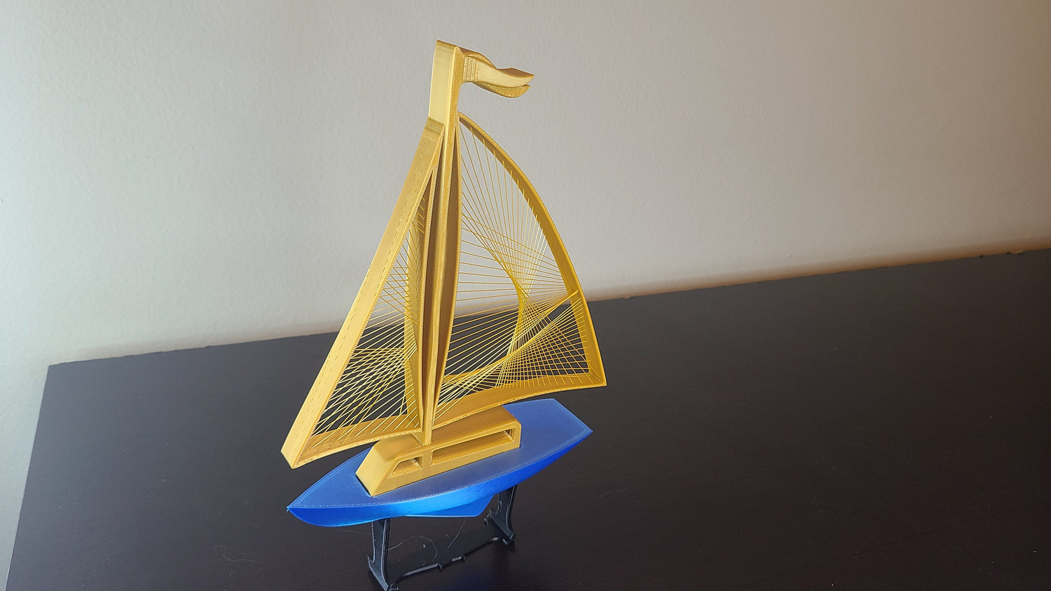 3D Printed Artistic Sailboat Figurine, Boat Sculpture, Boat Collectible, Sailboat Toy, Nautical Nursery Decor, Coastal Gift, Nursery Decor